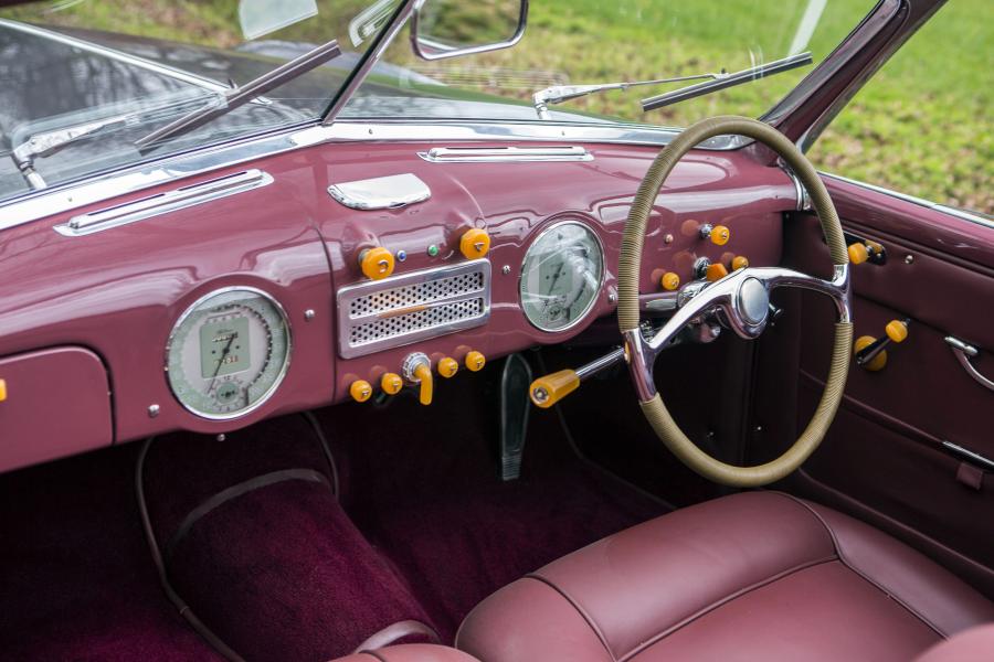 Торпедо Alfa Romeo 6C 2500 SS Cabriolet 1947 года  (фото 5 из 40)